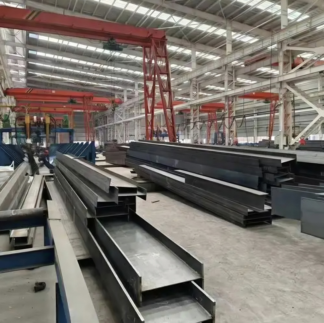 c‑channel‑steel‑purlin‑profiles‑factory‑workshop‑structural‑steel‑raw‑materials